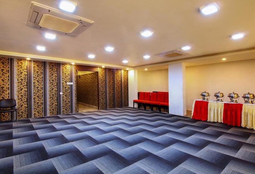 Hotel Treebo Crystal Studio 16