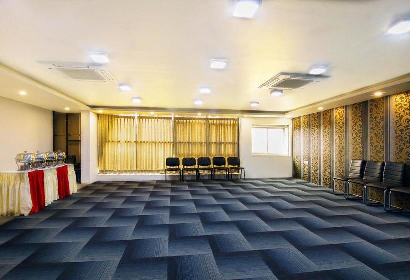 Hotel Treebo Crystal Studio 17