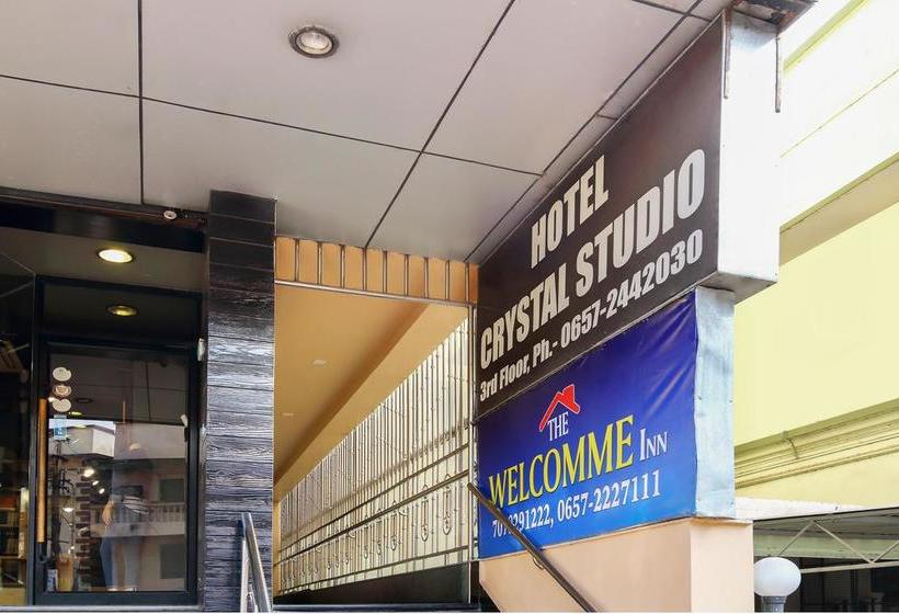 Hotel Treebo Crystal Studio 18