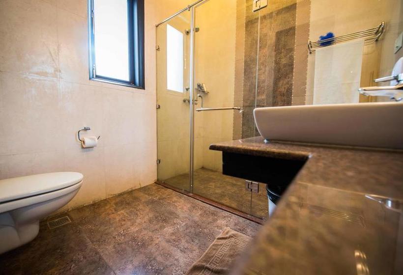 Hotel Camria Executive 10