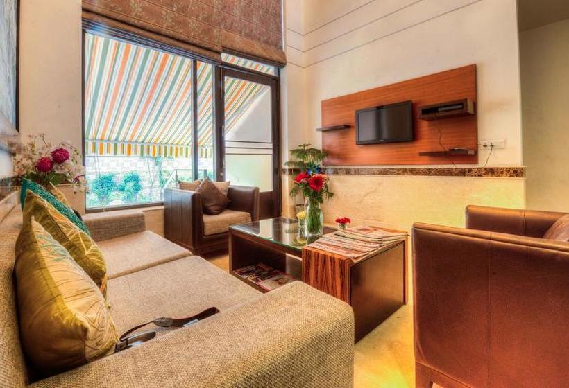 Hotel Camria Executive 12