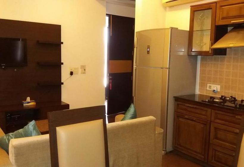 Hotel Camria Executive 9