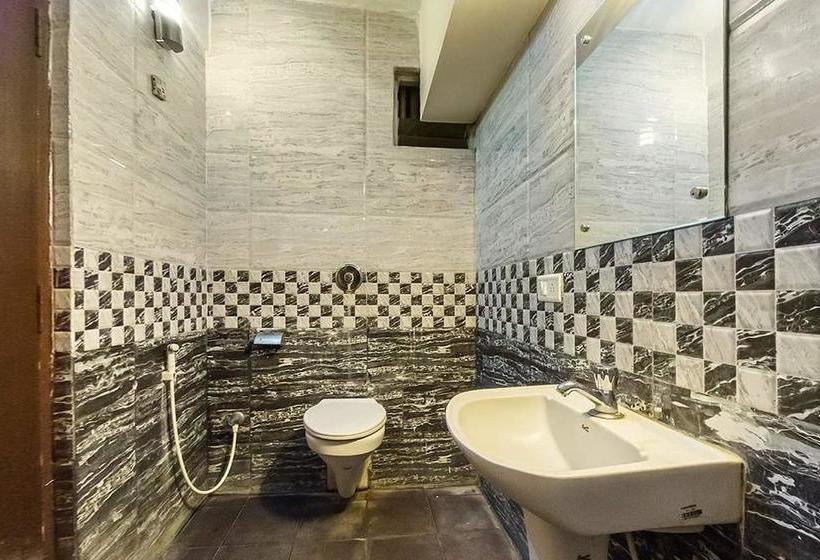 Hotel Green Wood Inn & Suites 10