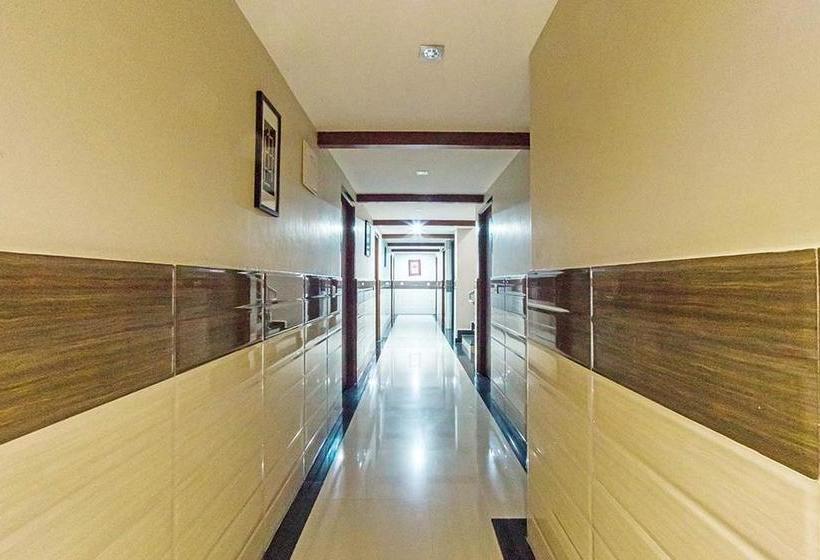 Hotel Green Wood Inn & Suites 13