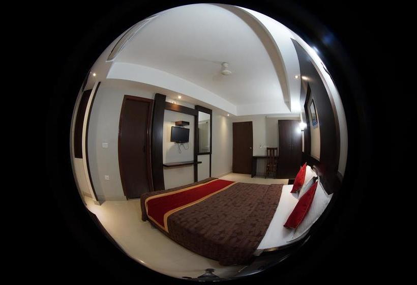 Hotel Green Wood Inn & Suites 17