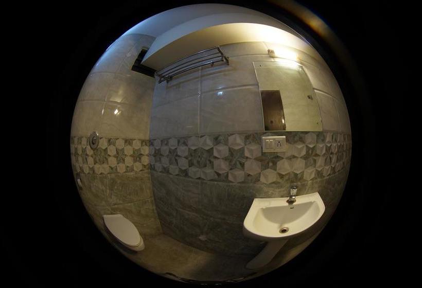 Hotel Green Wood Inn & Suites 3