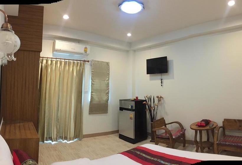 Hotel Maesot Siri 12