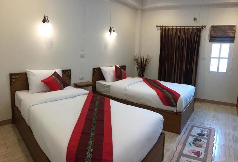 Hotel Maesot Siri 15
