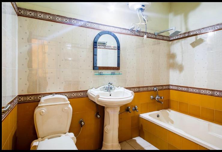 Hotel Bharat Niwas 12