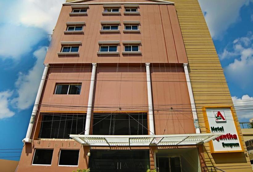 Hotel Ajantha Evergreen 1