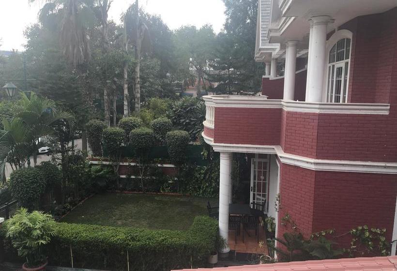 Bed and Breakfast The Whyte House Gurgaon Haryana