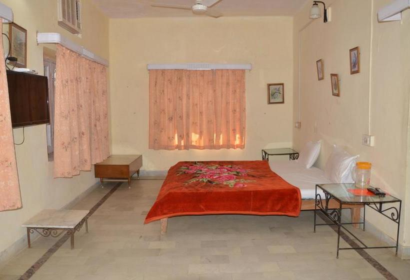 Hotel Castle Rock 12