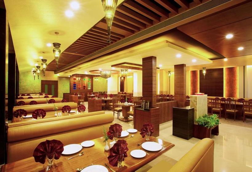 Hotel Club Emerald 11