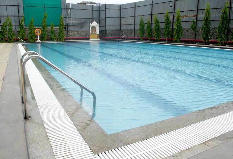 Hotel Club Emerald 13