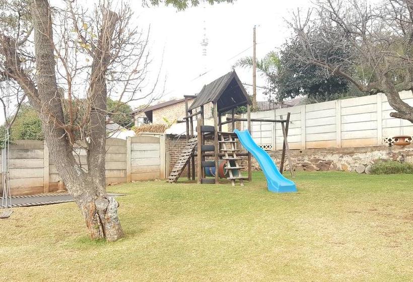 Bed and Breakfast Old World Charm In The City 12