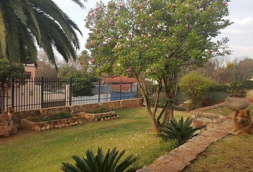 Bed and Breakfast Old World Charm In The City 15