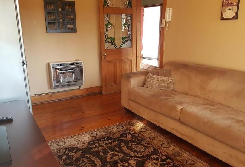 Bed and Breakfast Old World Charm In The City 3