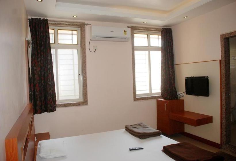 Hotel Yashwant Guest House 2