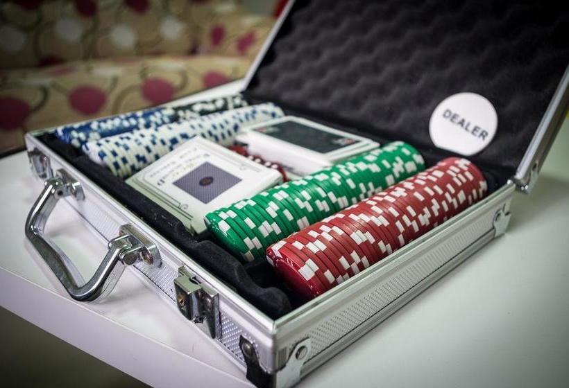 Hostel Coworking With Accommodation For Digital Nomads 14