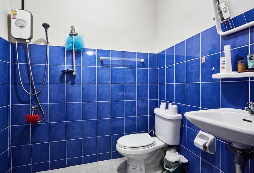 Hostel Coworking With Accommodation For Digital Nomads 16