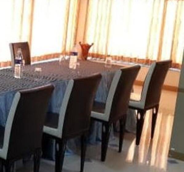 Hotel Manohar Mahal 7