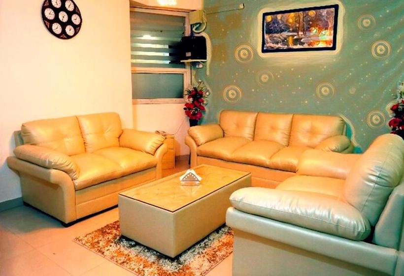 Hotel Zuzu Metro Star 10