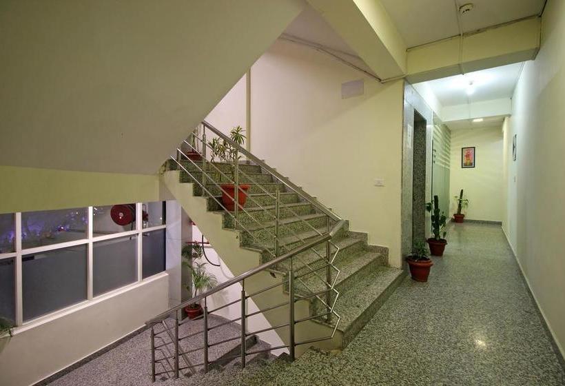 Hotel Zuzu Metro Star 11