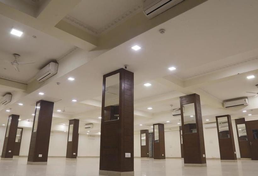 Hotel Zuzu Metro Star 14