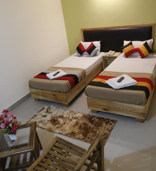 Hotel Zuzu Metro Star 17