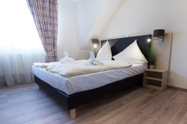 Hotel BaumŽs Rhein 11