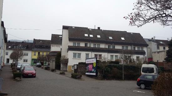 Hotel BaumŽs Rhein 13