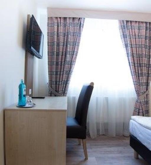 Hotel BaumŽs Rhein 16