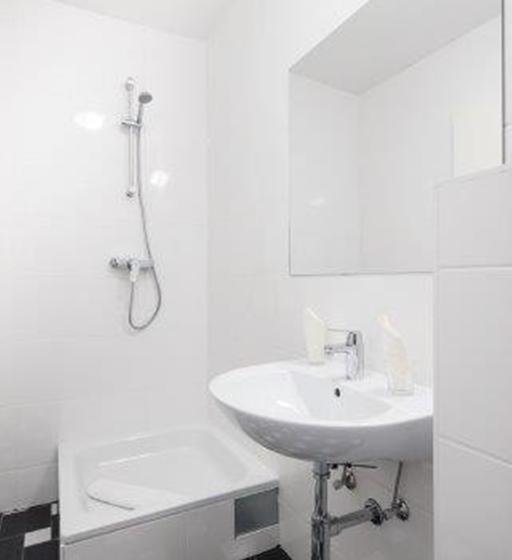 Hotel BaumŽs Rhein 17