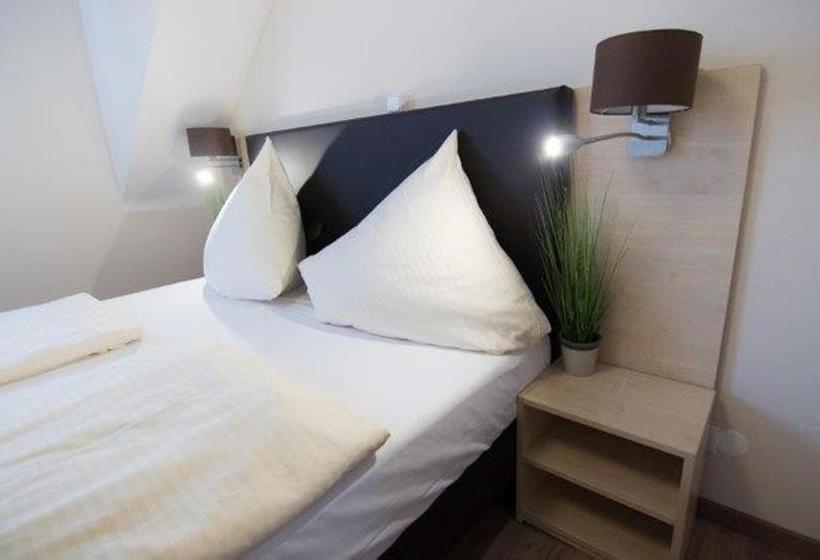 Hotel BaumŽs Rhein 2