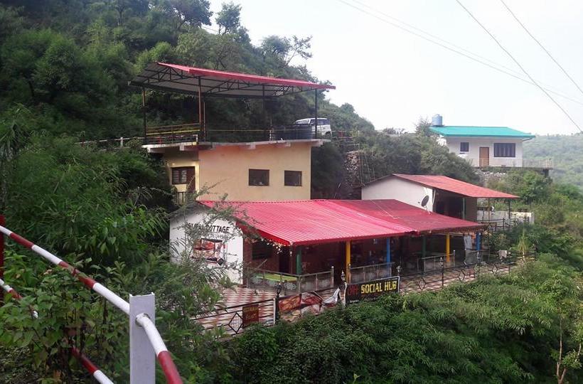 Resort Private Cottage Near Bhatta Fall Uttarakhand
