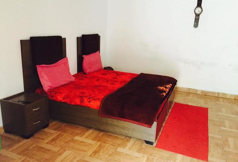 Resort Private Cottage Near Bhatta Fall 4