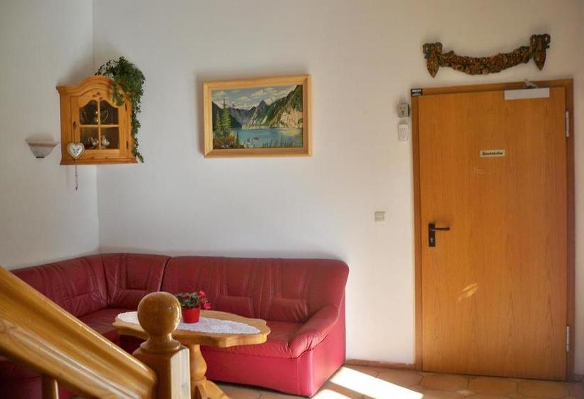 Hotel Gasthof Zum Döhlerwald 3