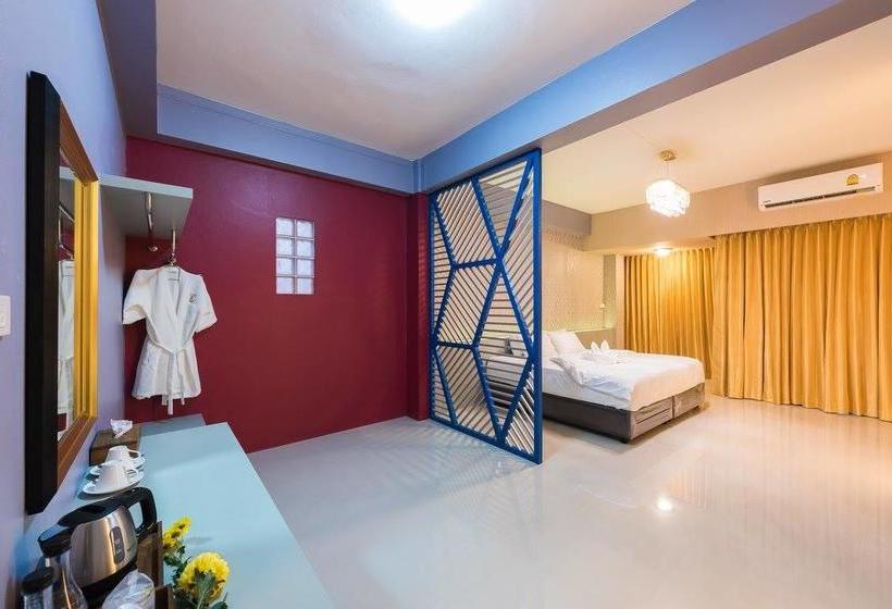 The Iconic Hotel Ranong 11