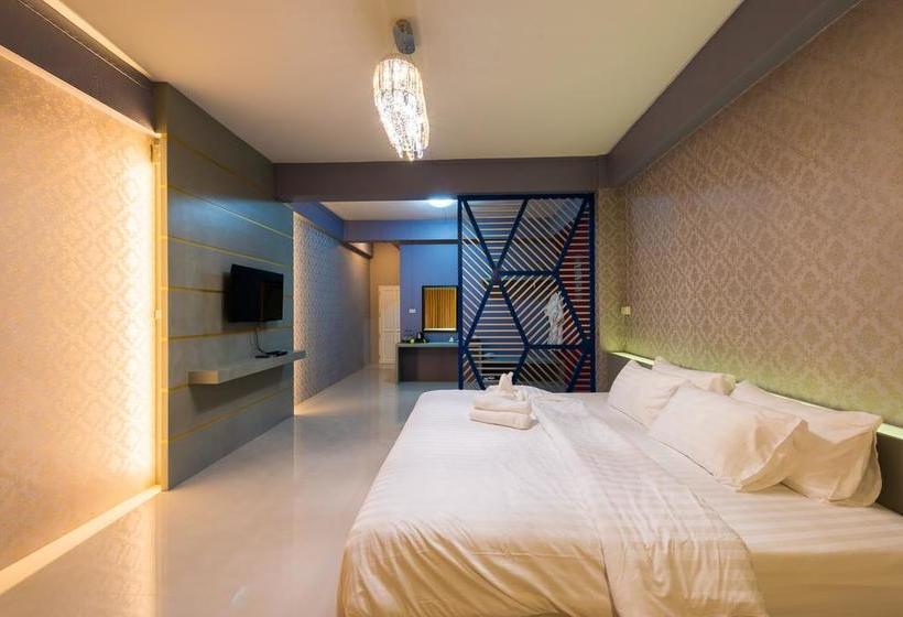 The Iconic Hotel Ranong 13