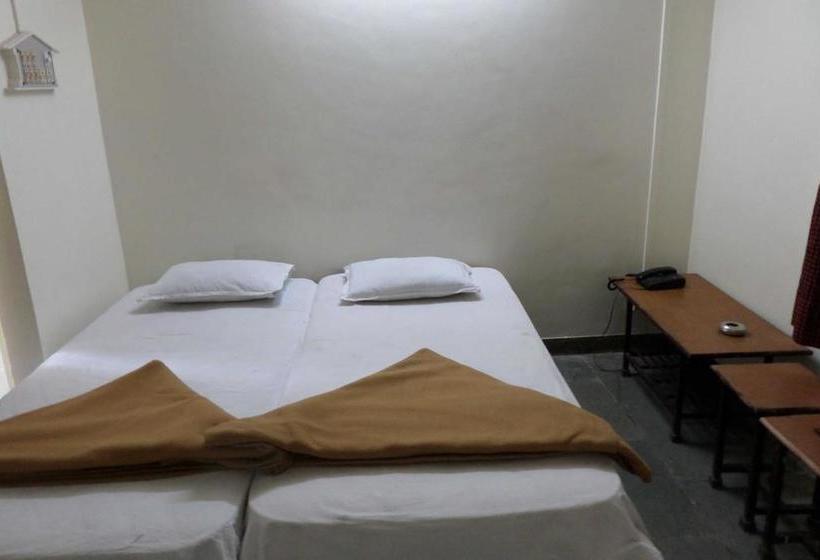 Hotel Parvat Lodge 14