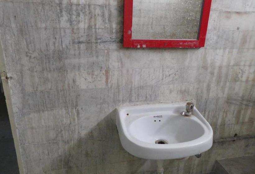 Hotel Parvat Lodge 15