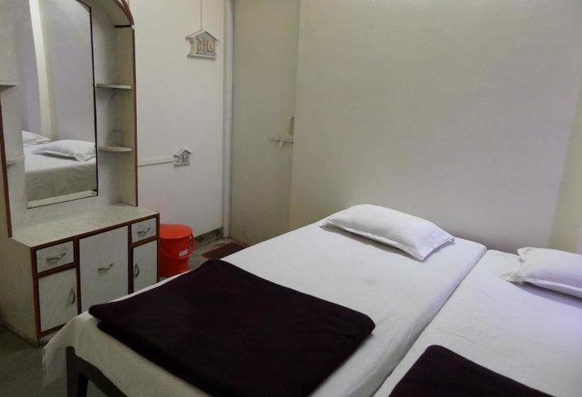 Hotel Parvat Lodge 17