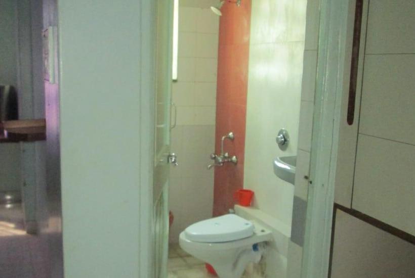 Hotel Parvat Lodge 2