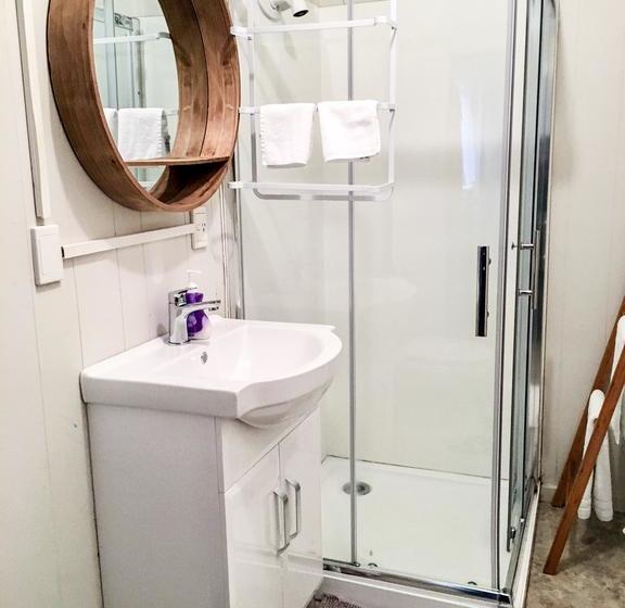 Bed and Breakfast Private Treaty 11