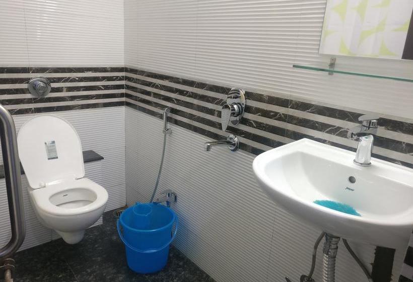 Hotel Kk Residency 12