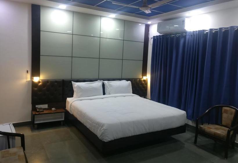 Hotel Kk Residency 14