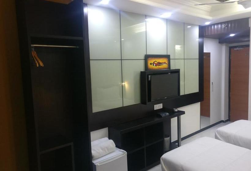 Hotel Kk Residency 8