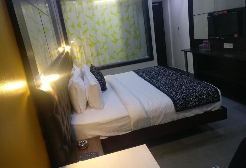 Hotel Kk Residency 9
