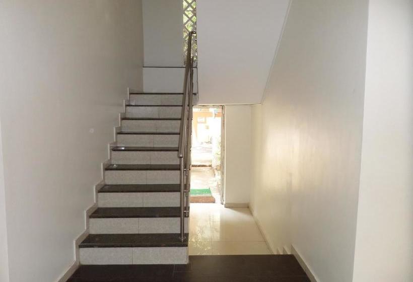 Hotel Ashok Deluxe 5