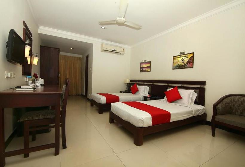 Hotel Kadambari Regency 1